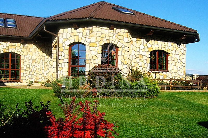 Kamenný obklad domu - Melichal