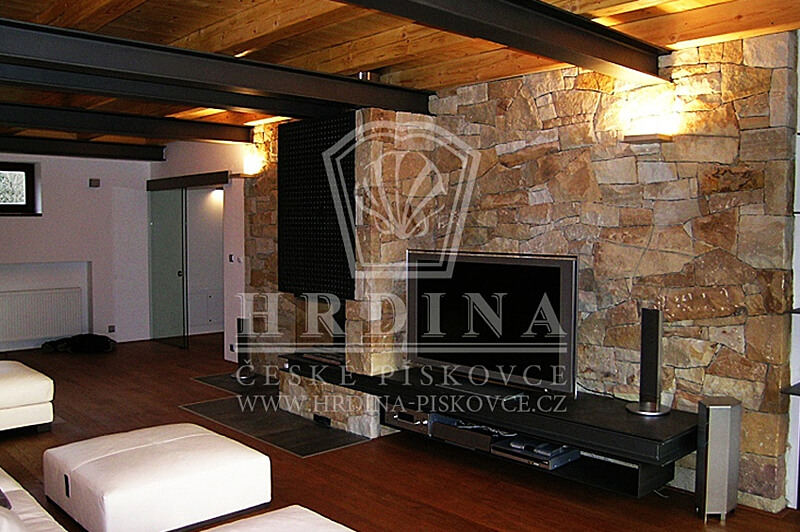 Kamenný obklad v interiéru - Shubrt