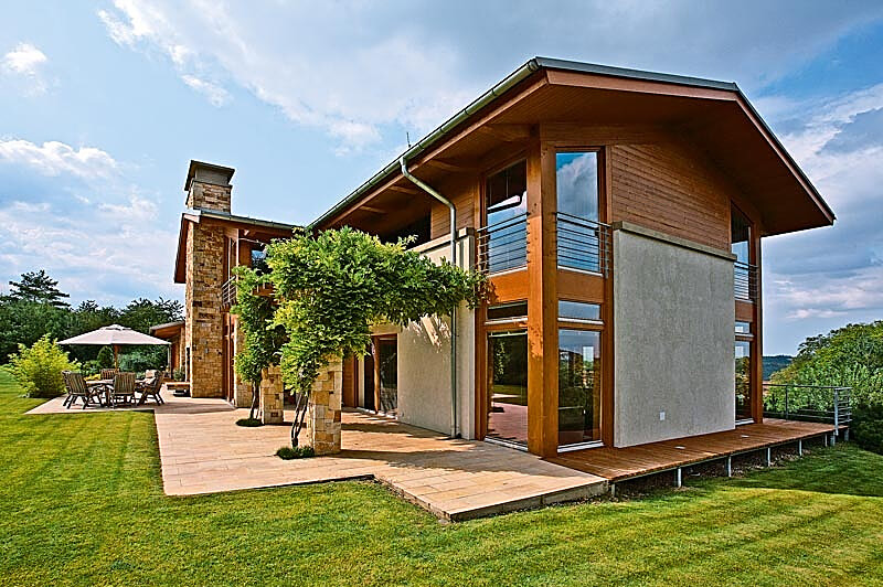 Obklad domu a bazénu – Dům roku 2011