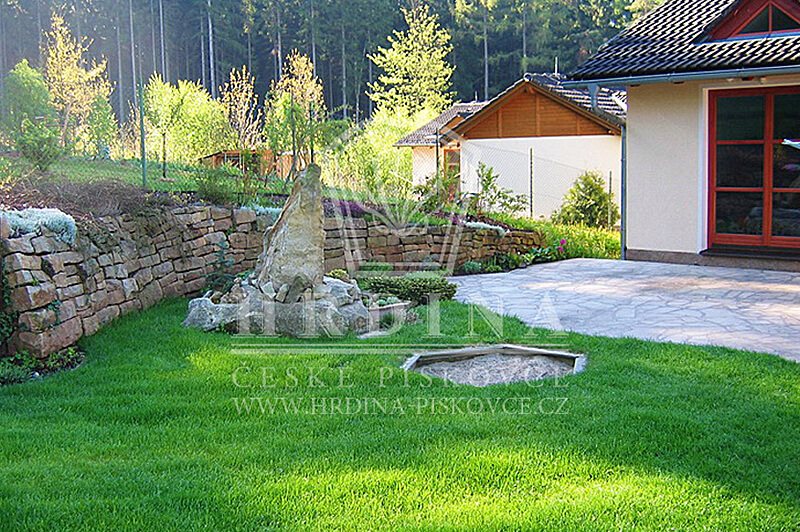 Zeď z kamene - Trutnov