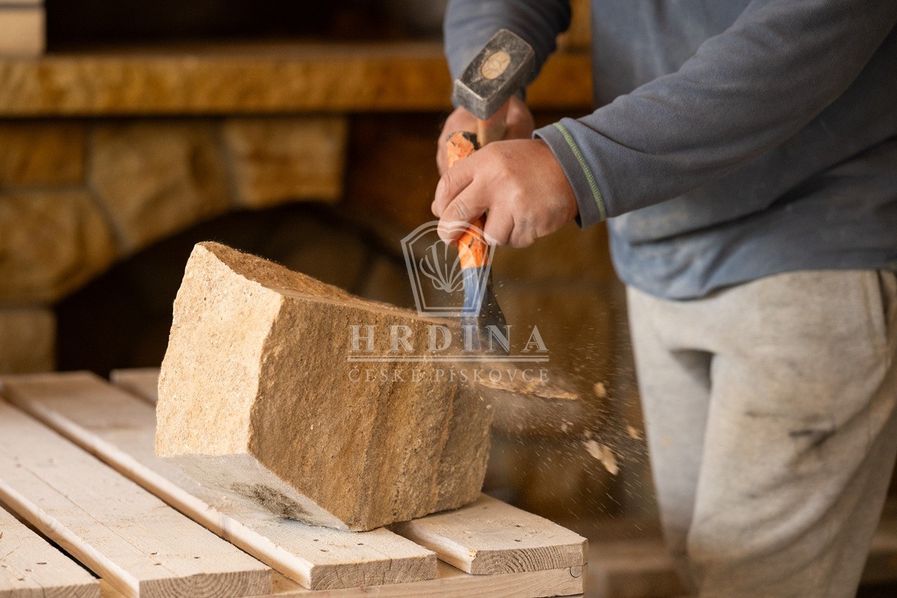 hrdina, kamenolom vyhnanov, piskovce, kuchyne,kamen,remeslo