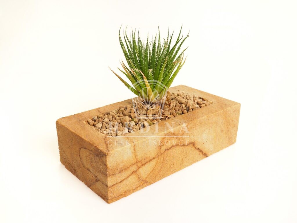 pískovcové květináče
