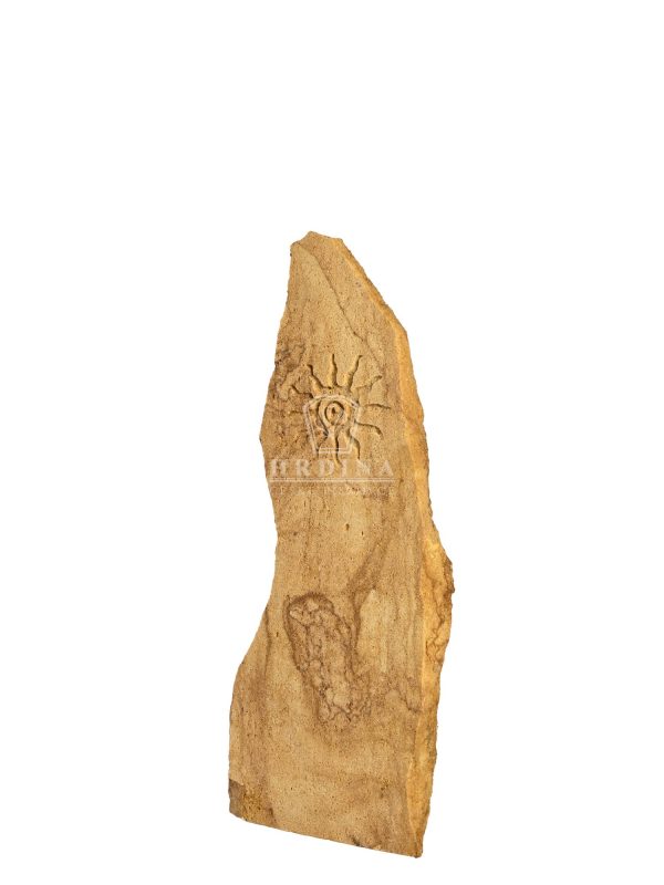 kamenný stůl z pískovce