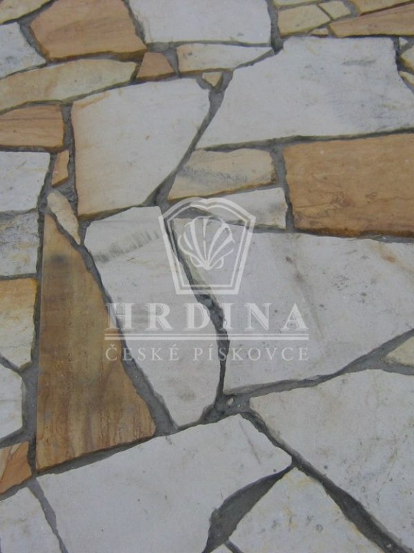 dlažba z pískovce