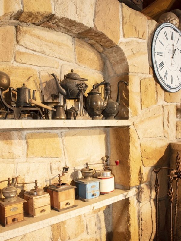 Hrdina Kuchyně_Svojetice