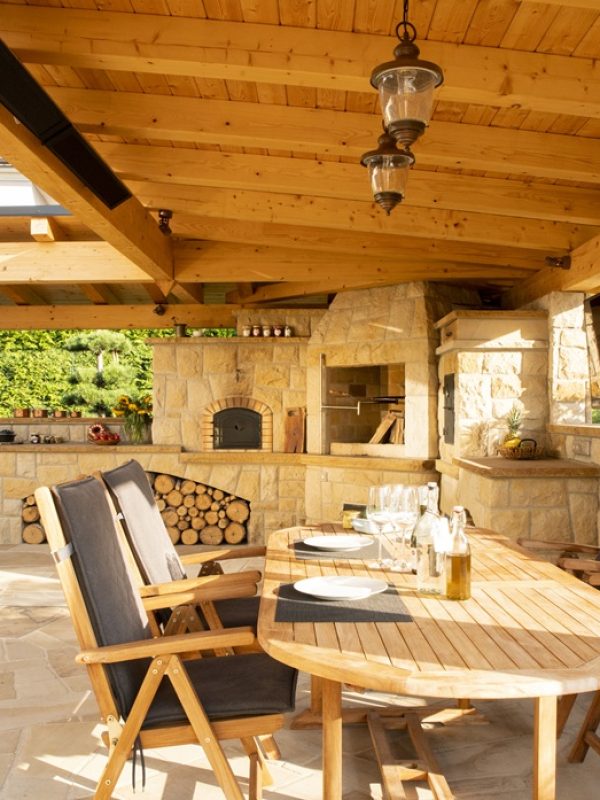 venkovní kuchyně Praha-západ realizace zahradní kuchyně na míru