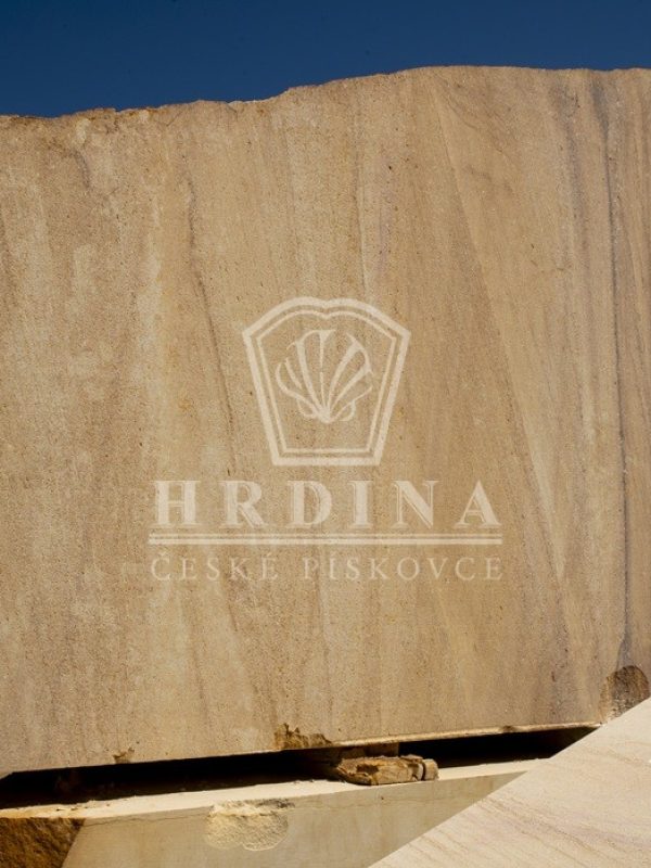 hrdina kamenolom desky