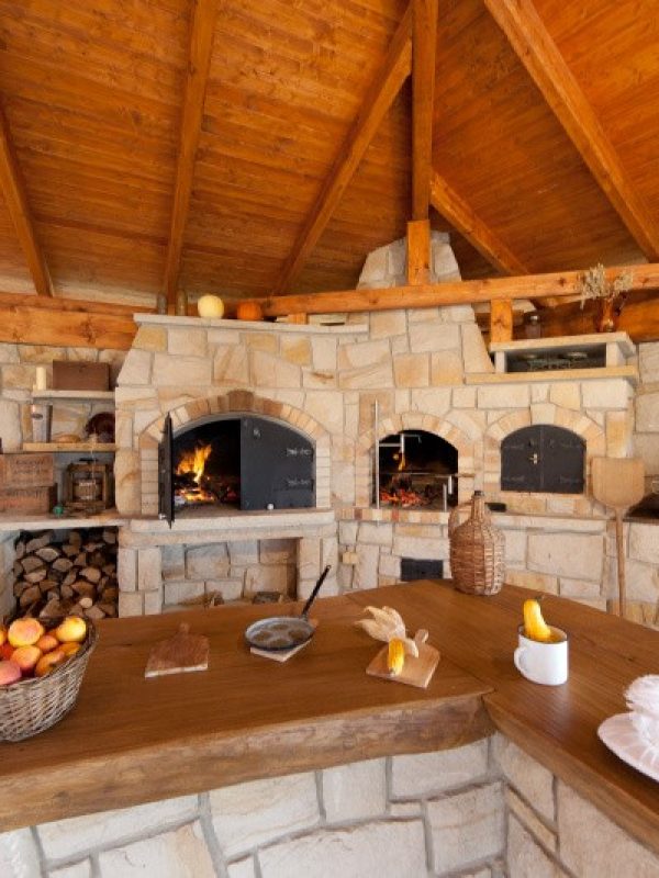 zahradní kuchyně, Hrdina pískovce