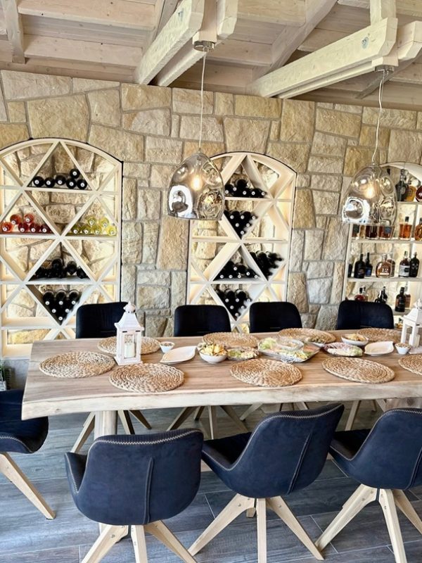 venkovní kuchyně na míru Pálava z pískovce