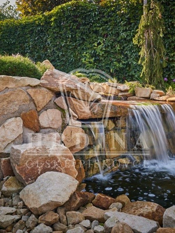 Zahradní skalky z pískovce kamenolomu Vyhnánov