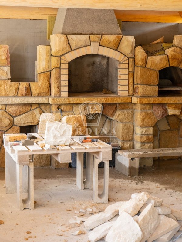 kamenná kuchyně,hrdina, kamenolom Vyhnánov, pískovce, kuchyně kamen, řemeslo