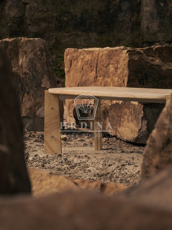 Kolekce jídelních stolů - Cutting Edge