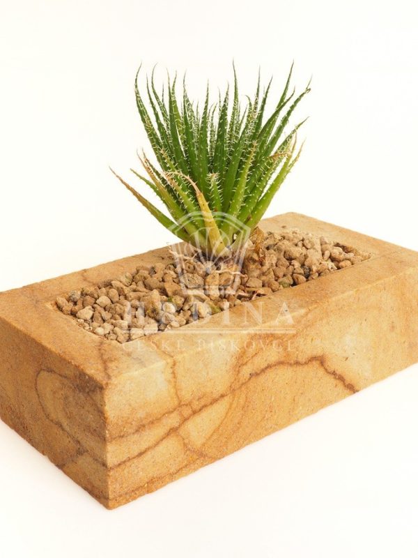 pískovcové květináče