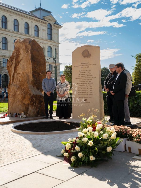 pamětní deska filozofická fakulta univerzity Karlovy