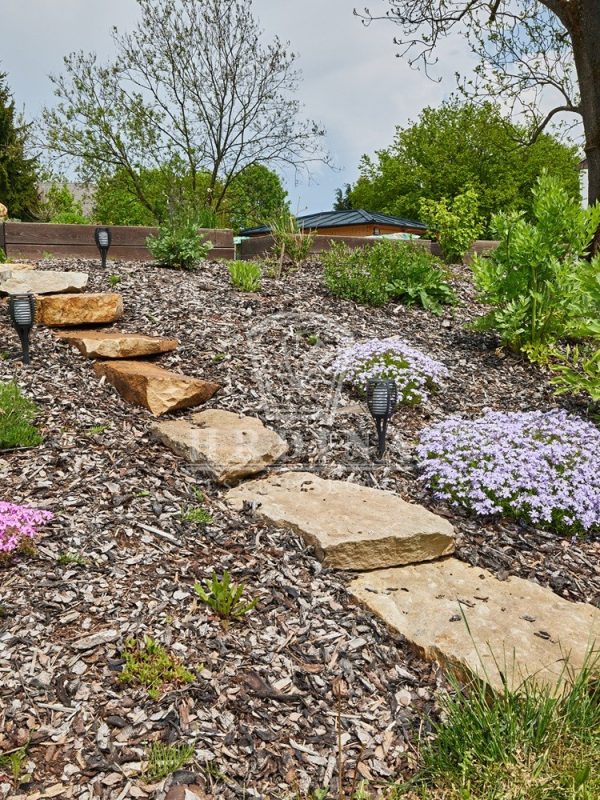 přírodní šlapák z pískovce